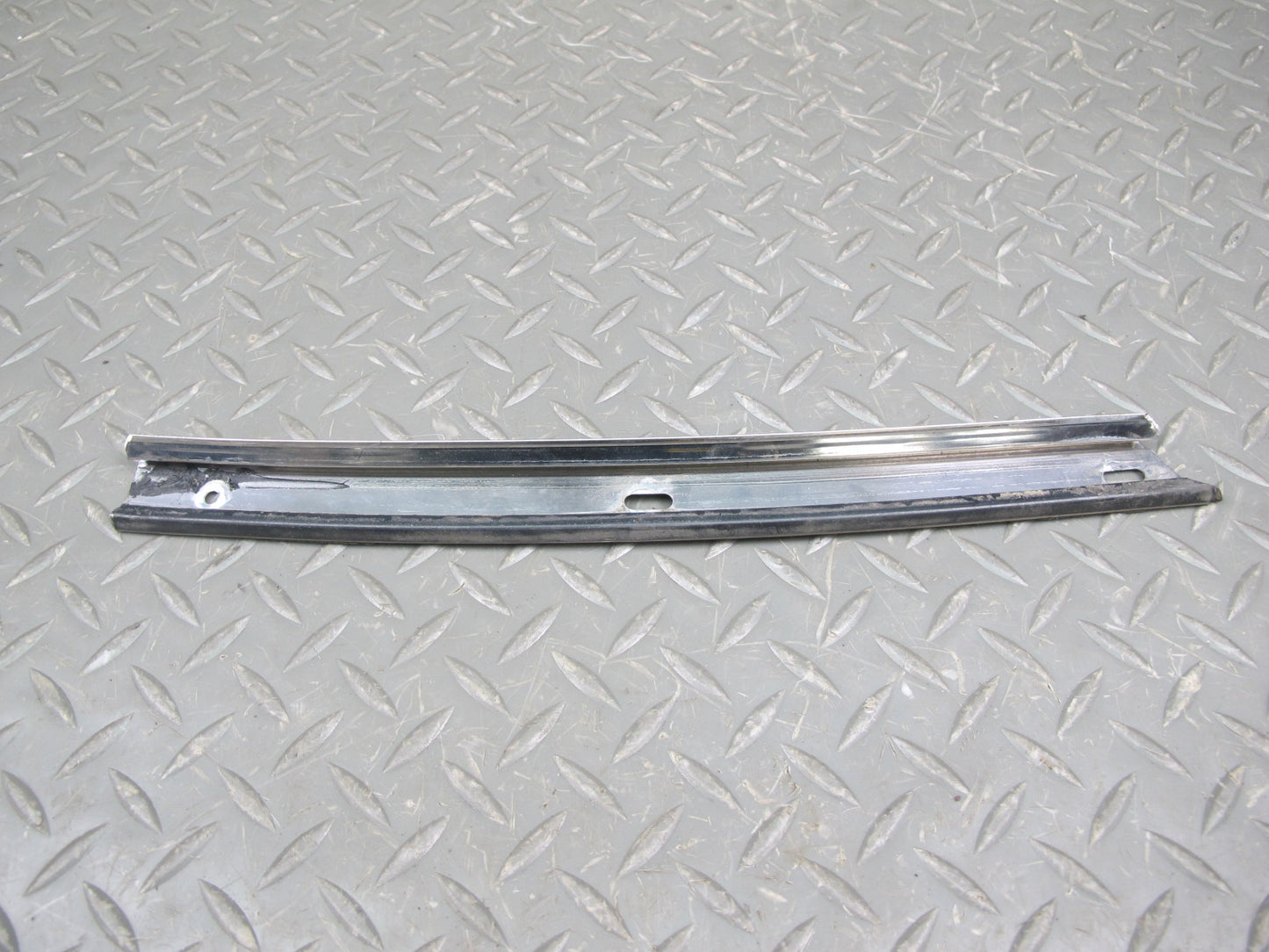 87-92 Toyota Supra MA71 Targa Roof Door Glass Weatherstrip Guide Set OEM