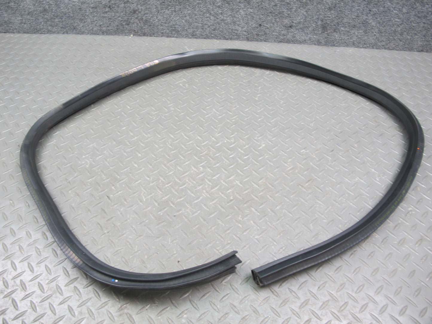 03-06 Chevrolet SSR Left Driver Door Rubber Weatherstrip Seal OEM