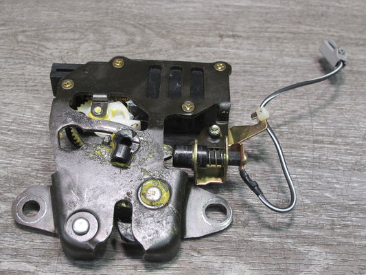 92-00 Lexus UZZ30L SC300 SC400 Rear Trunk Lid Lock Latch Actuator OEM