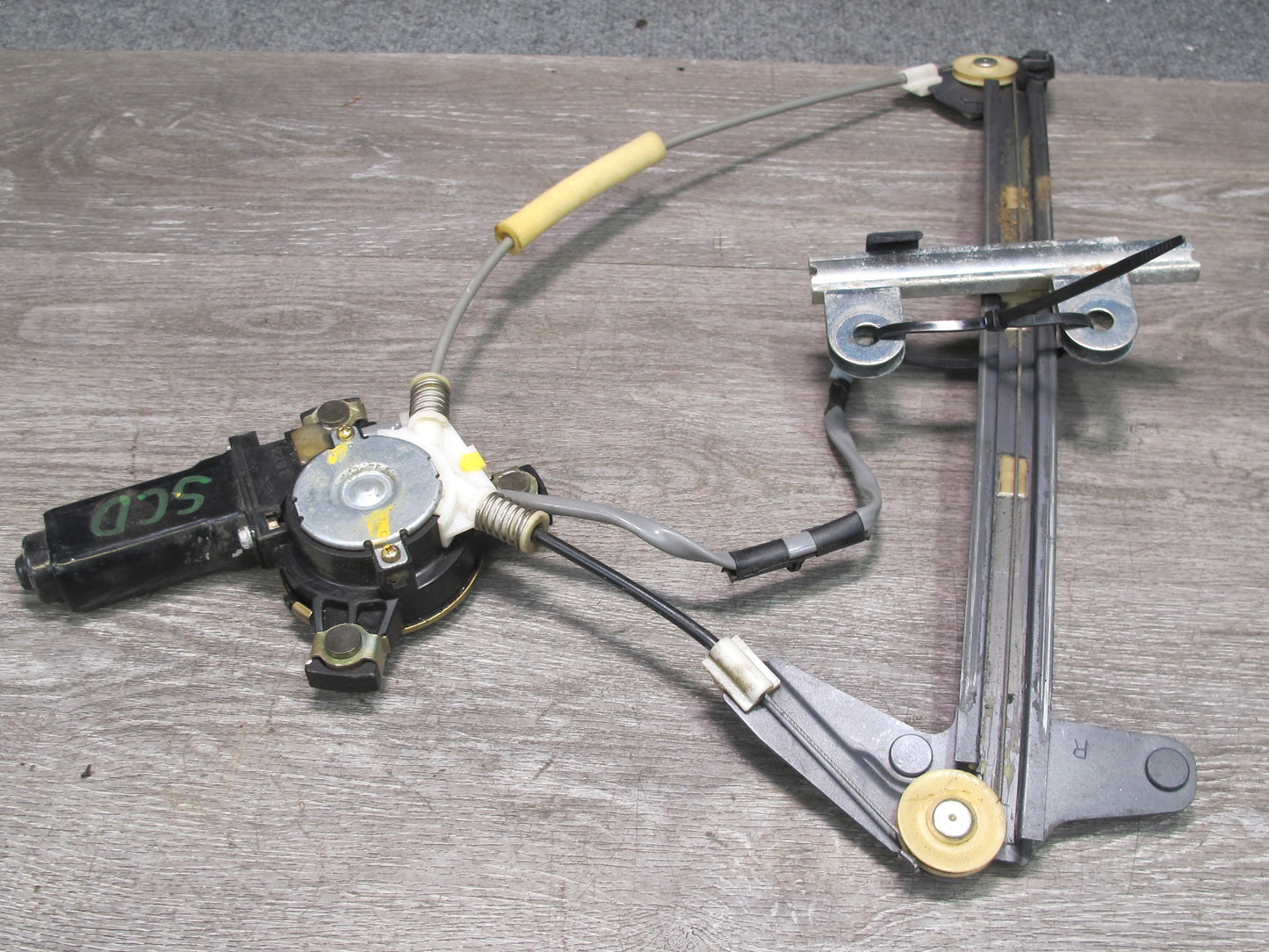 92-94 Lexus UZZ30L SC300 SC400 Right Pass Door Window Regulator w Motor OEM