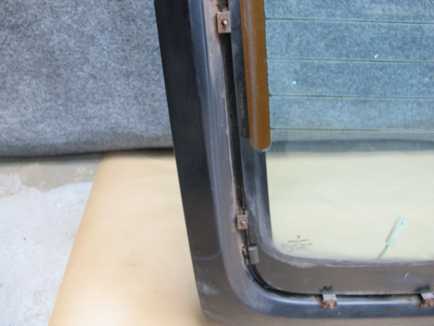 1983-1986 Porsche 928 S Rear Hatch Trunk Lid Tail Liftgate W/ Glass