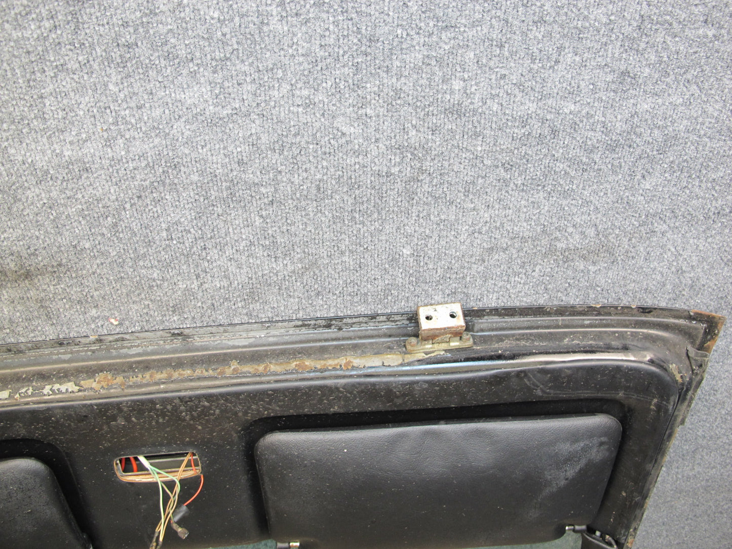 1983-1986 Porsche 928 S Rear Hatch Trunk Lid Tail Liftgate W/ Glass