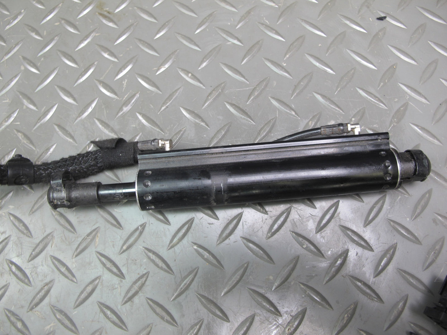 13-16 BMW E89 Z4 Convert TOP Roof Hydraulic Cylinder w Lines & Harness Set OEM