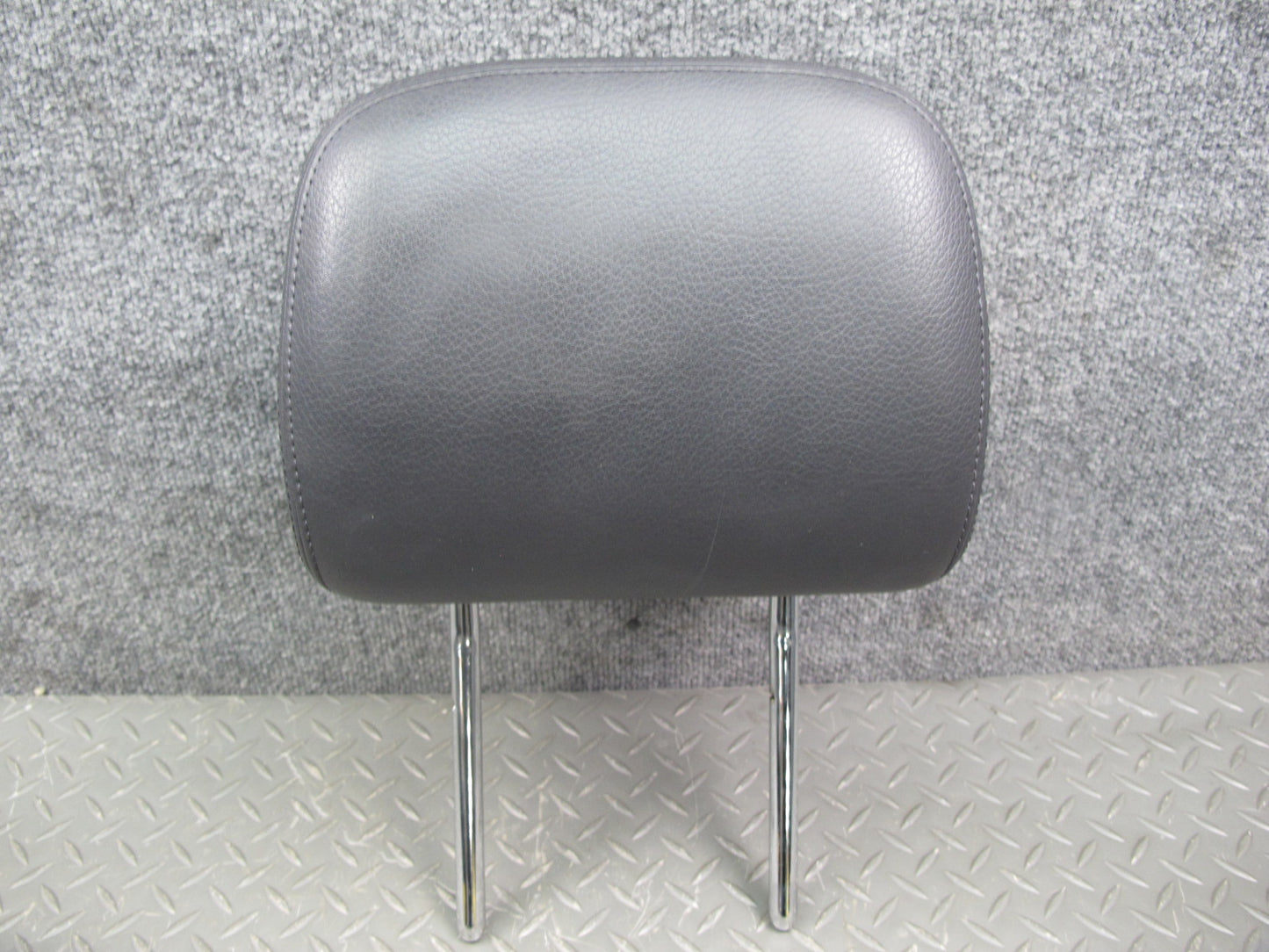 12-18 Audi 4G A7 A6 Set of 2 Front Left Right Seat Leather Headrest Black OEM