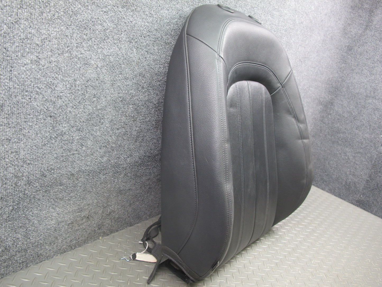 12-18 Audi 4G A7 Front Right Seat Upper Backrest Leather Cushion Black OEM