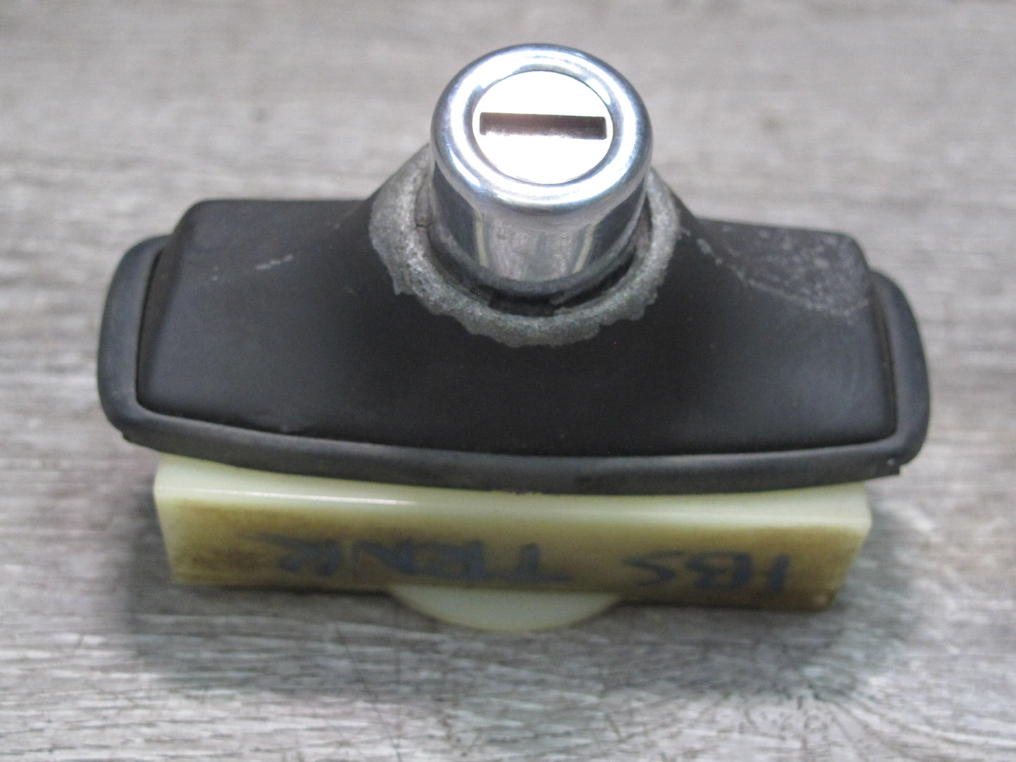 86-89 BMW E24 635CSi Rear Trunk Lid Lock Cylinder OEM