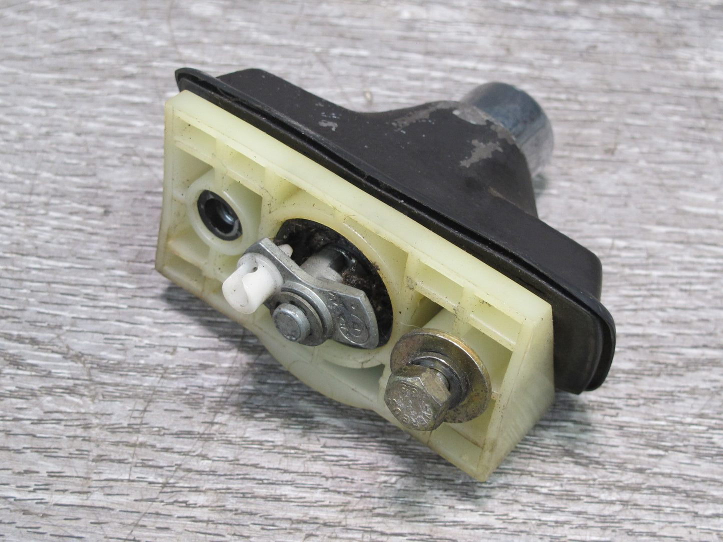 86-89 BMW E24 635CSi Rear Trunk Lid Lock Cylinder OEM