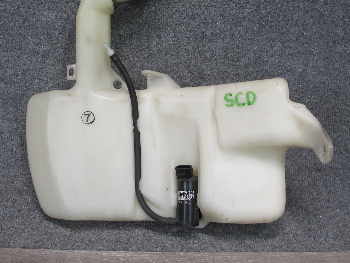 1992 Lexus SC300 SC400 Windshield Washer Fluid Reservoir Tank w Pump Assy OEM