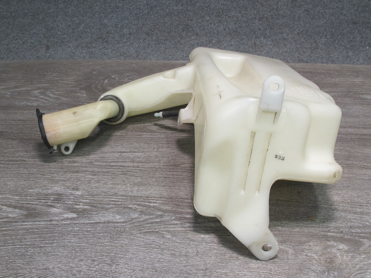 1992 Lexus SC300 SC400 Windshield Washer Fluid Reservoir Tank w Pump Assy OEM