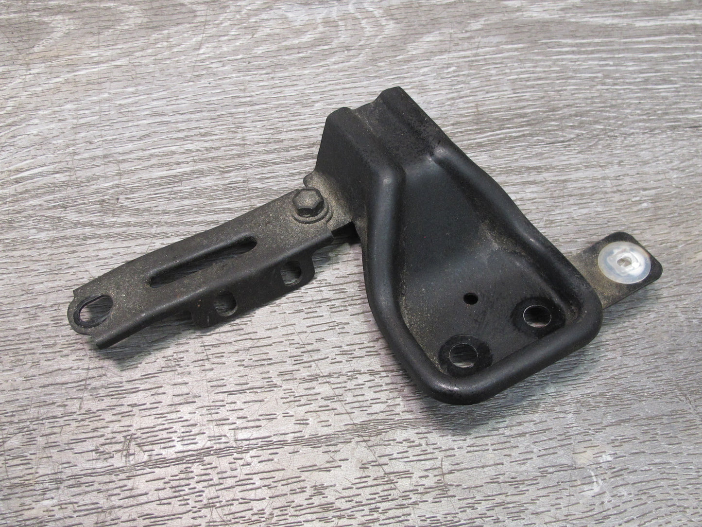 92-00 Lexus UZZ30L SC300 SC400 Engine Radiator Mount Bracket Support Set OEM