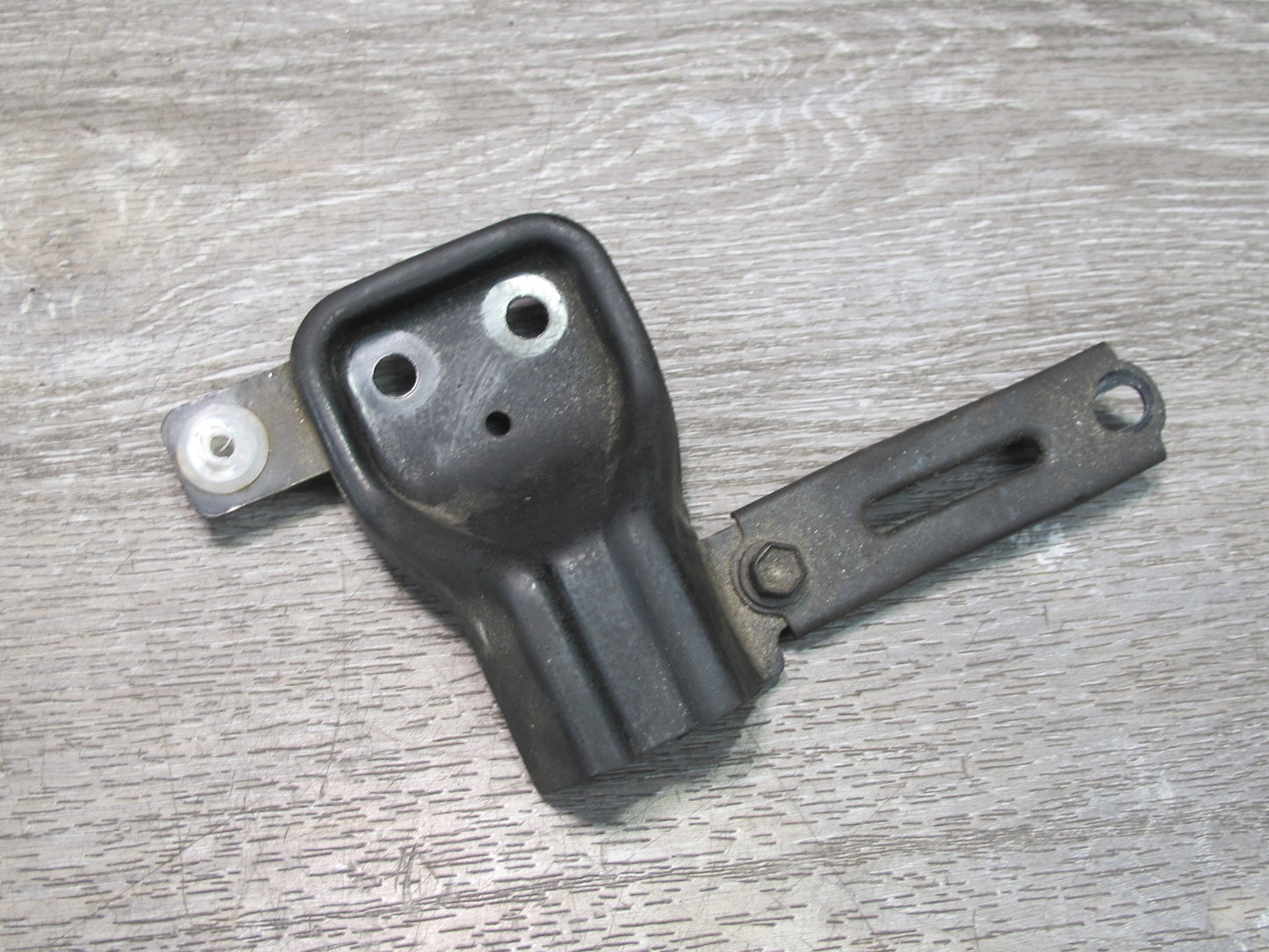 92-00 Lexus UZZ30L SC300 SC400 Engine Radiator Mount Bracket Support Set OEM