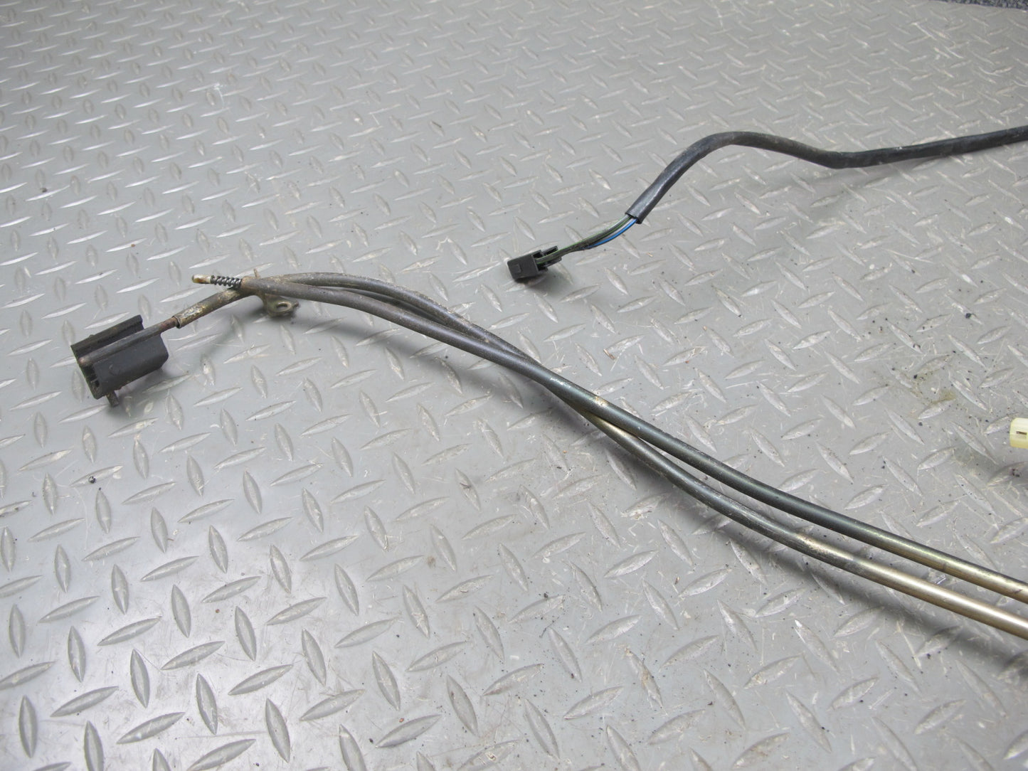 1983-1989 Porsche 928 S Sunroof Moon Roof Guide Tube Slide Cable Assembly