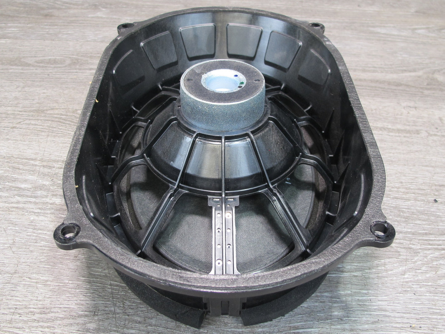 14-17 Maserati Ghibli M157 Rear Subwoofer Sub Woofer Speaker 670009429 OEM