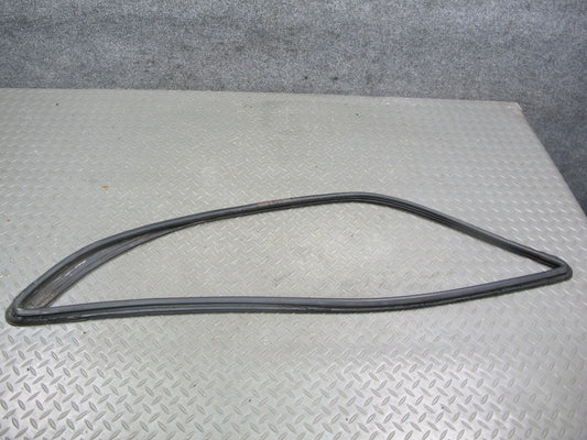 1983-1991 Porsche 928 S4 Rear Right Side Quarter Glass Weatherstrip Rubber Seal