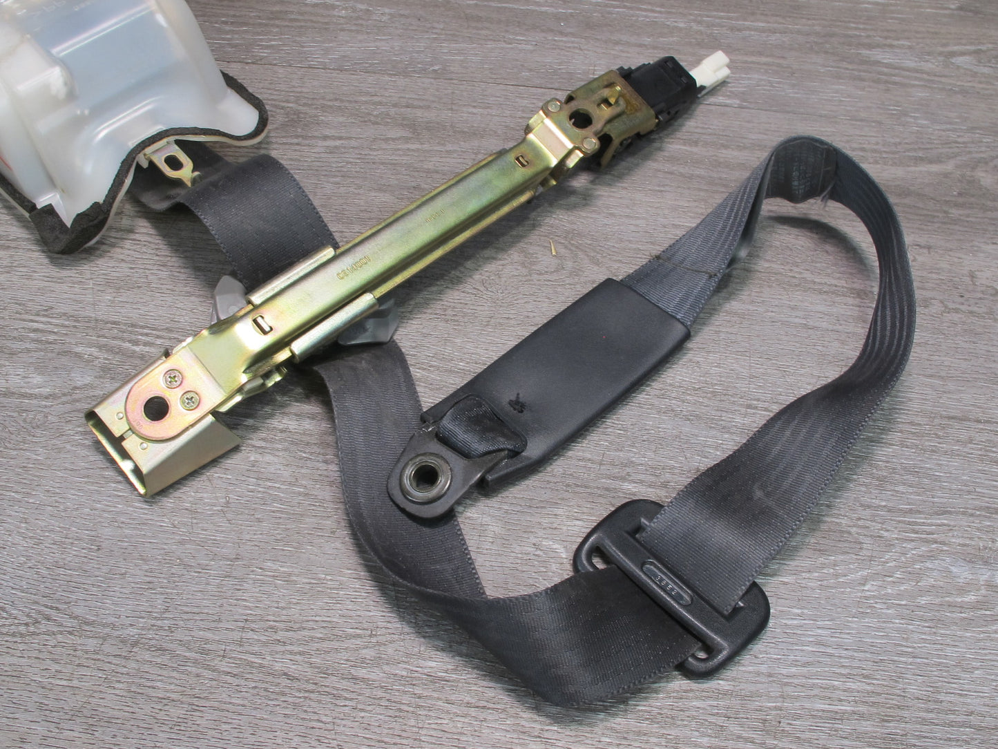 98-00 LEXUS LS400 FRONT RIGHT & LEFT SIDE SEATBELT RETRACTOR SET OEM