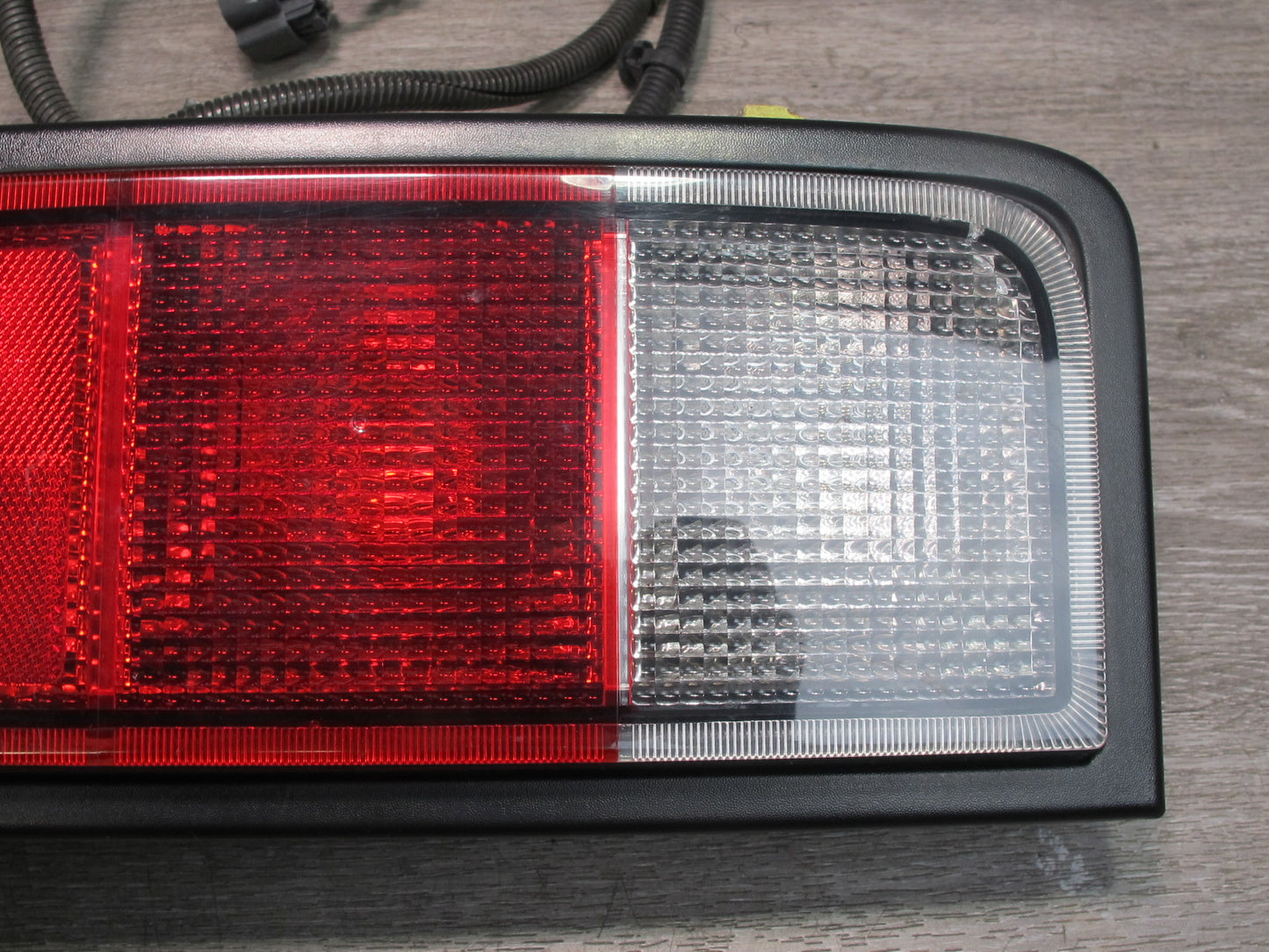 2005-2009 Hummer H2 Rear Right & Left Side Tail Light Brake Lamp Set