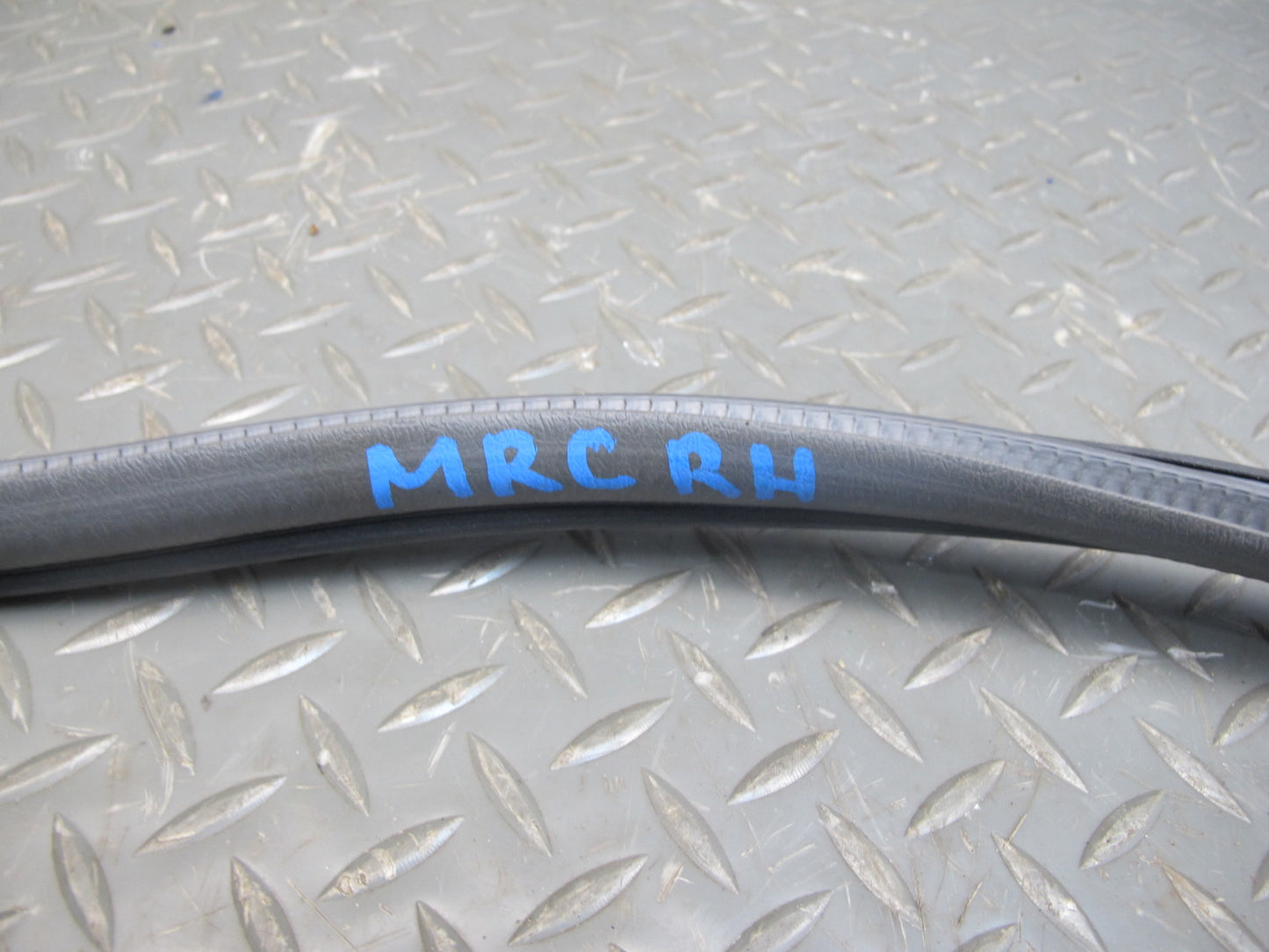 86-91 Mazda RX7 Coupe Set of 4 Left & Right Door Weatherstrip Rubber Seal OEM