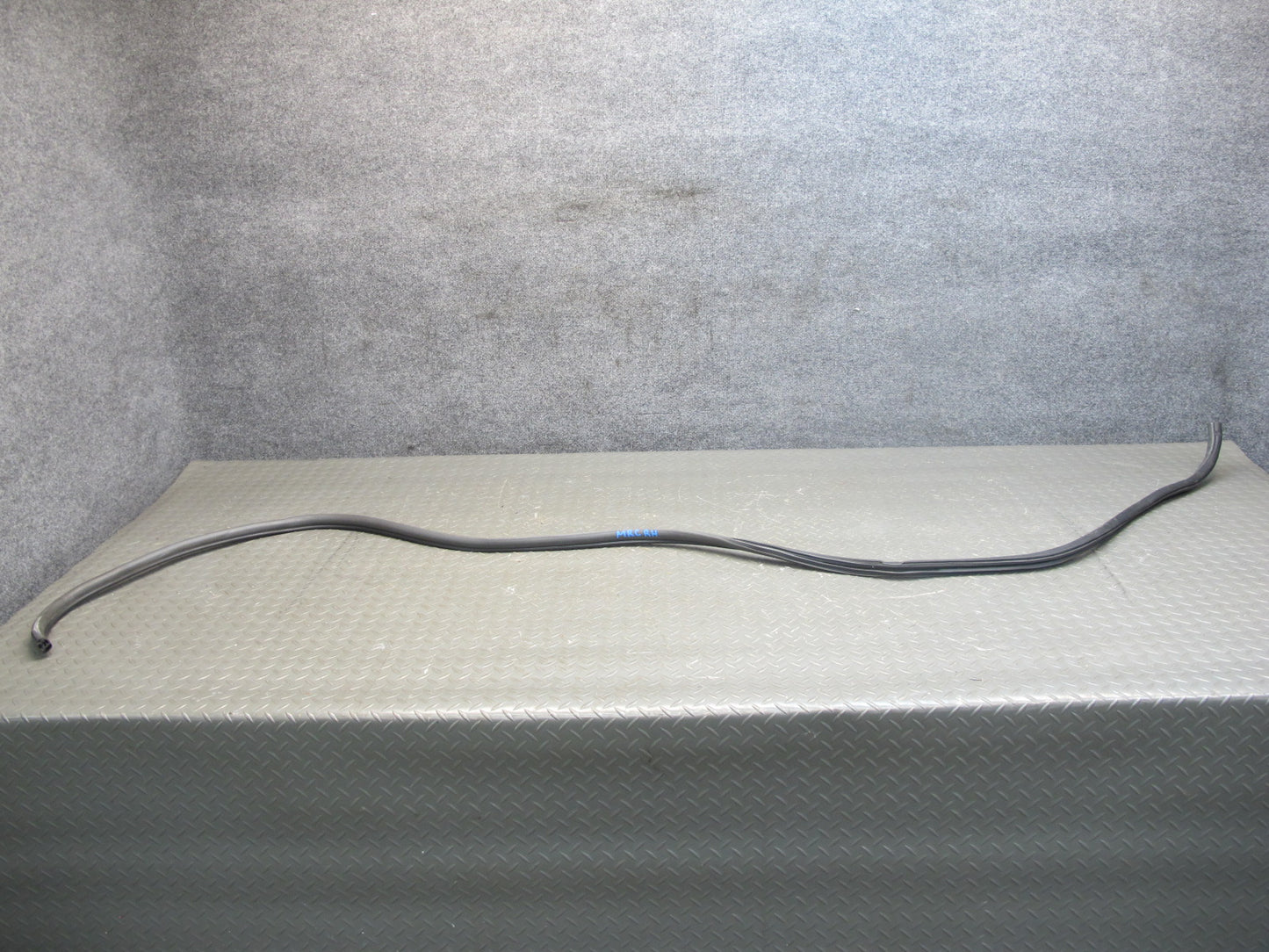 86-91 Mazda RX7 Coupe Set of 4 Left & Right Door Weatherstrip Rubber Seal OEM