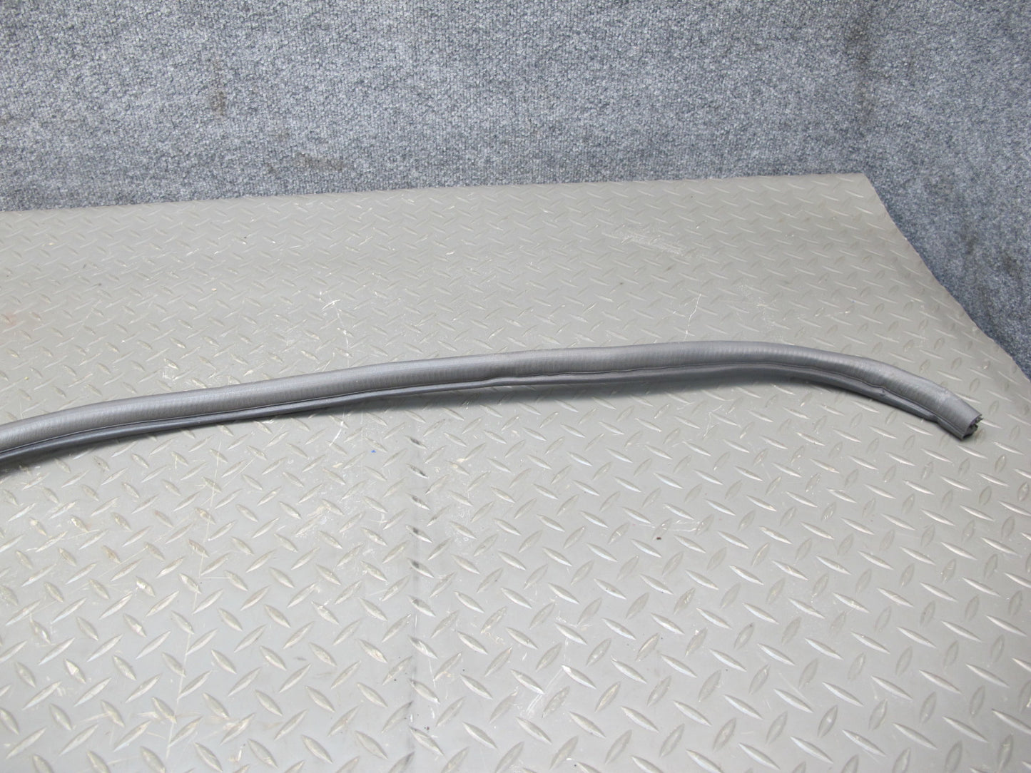 86-91 Mazda RX7 Coupe Set of 4 Left & Right Door Weatherstrip Rubber Seal OEM