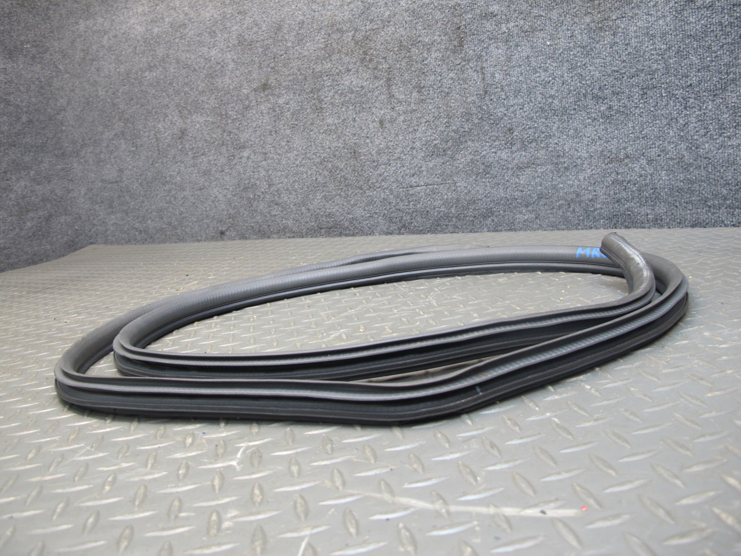 86-91 Mazda RX7 Coupe Set of 4 Left & Right Door Weatherstrip Rubber Seal OEM