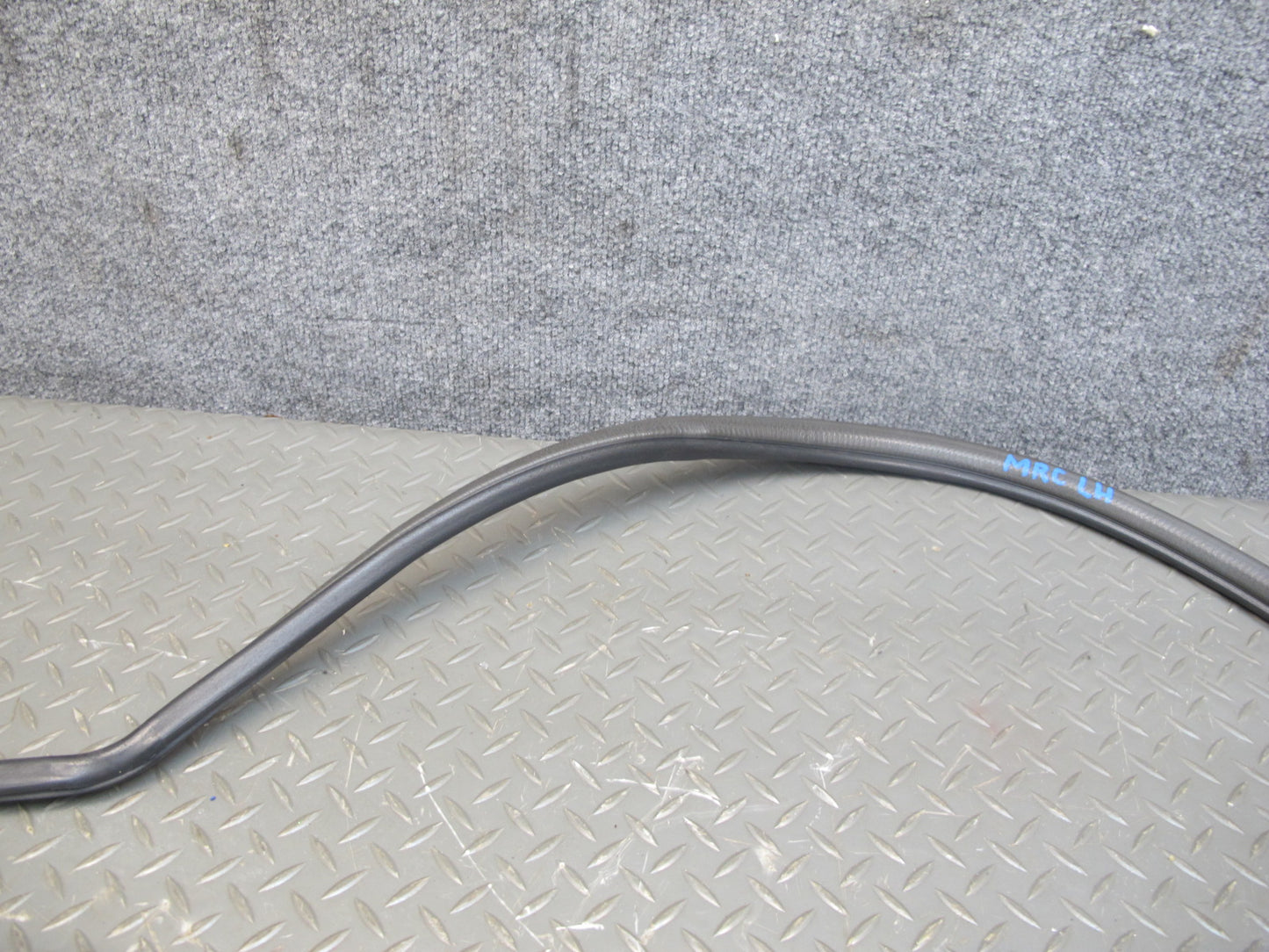 86-91 Mazda RX7 Coupe Set of 4 Left & Right Door Weatherstrip Rubber Seal OEM