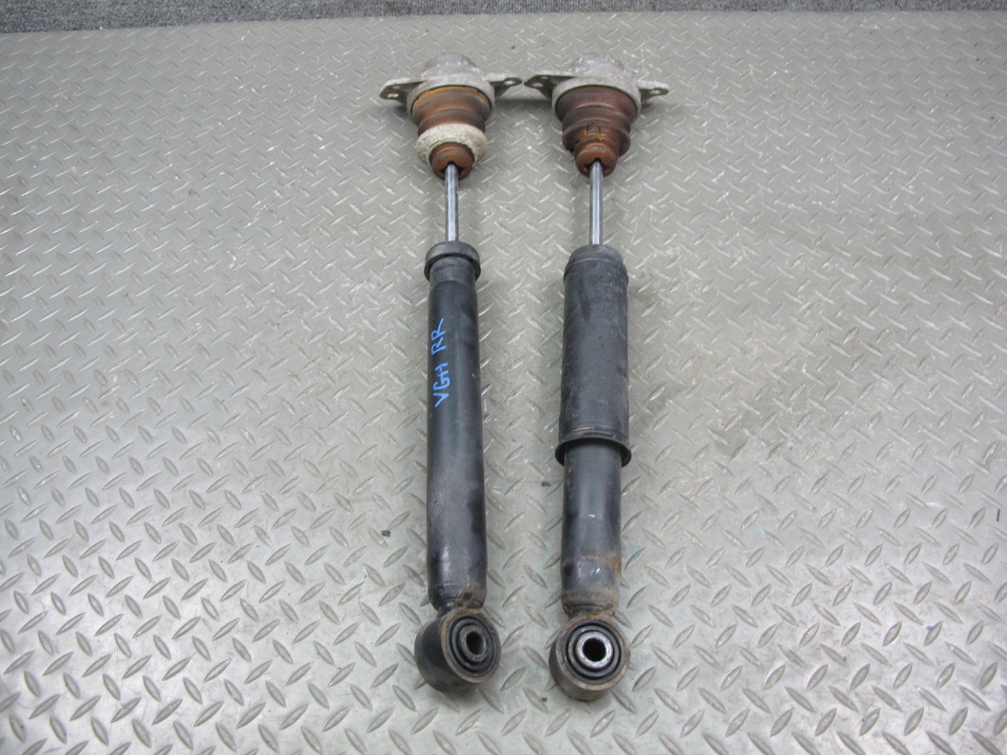 2008 VW Golf MK5 R32 VR6 AWD Rear Left & Right Strut Shock Absorber Set OEM