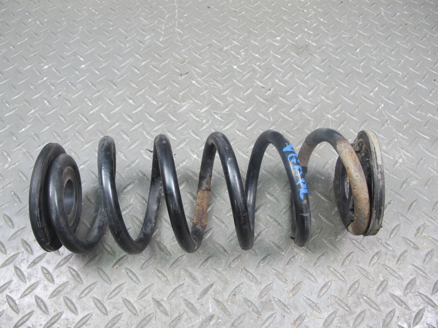 2008 VW Golf MK5 R32 AWD Rear Suspension Left & Right Coil Spring Set OEM