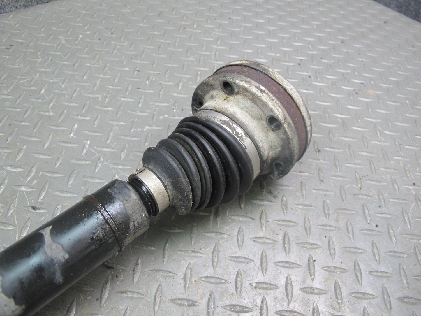 2008 Volkswagen VW Golf R32 MK5 VR6 A/T Front Right Axle Shaft OEM