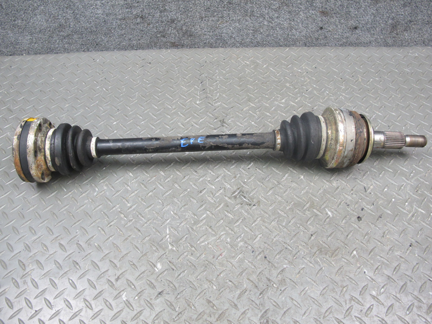 1983-1986 Porsche 928 S A/T Rear Left or Right Side Suspension Axle Shaft