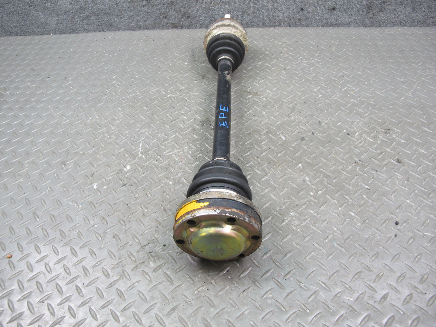 1983-1986 Porsche 928 S A/T Rear Left or Right Side Suspension Axle Shaft