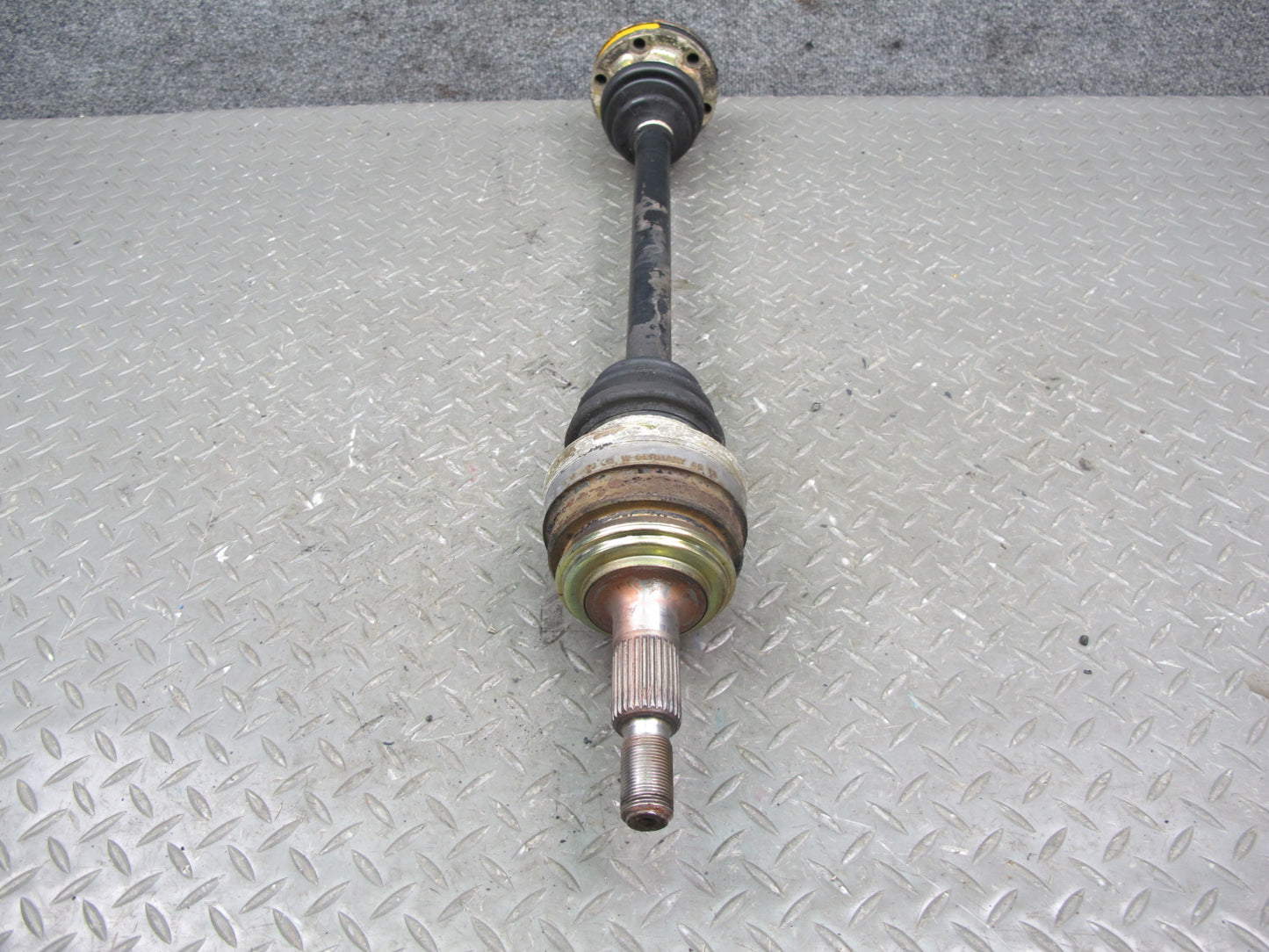 1983-1986 Porsche 928 S A/T Rear Left or Right Side Suspension Axle Shaft