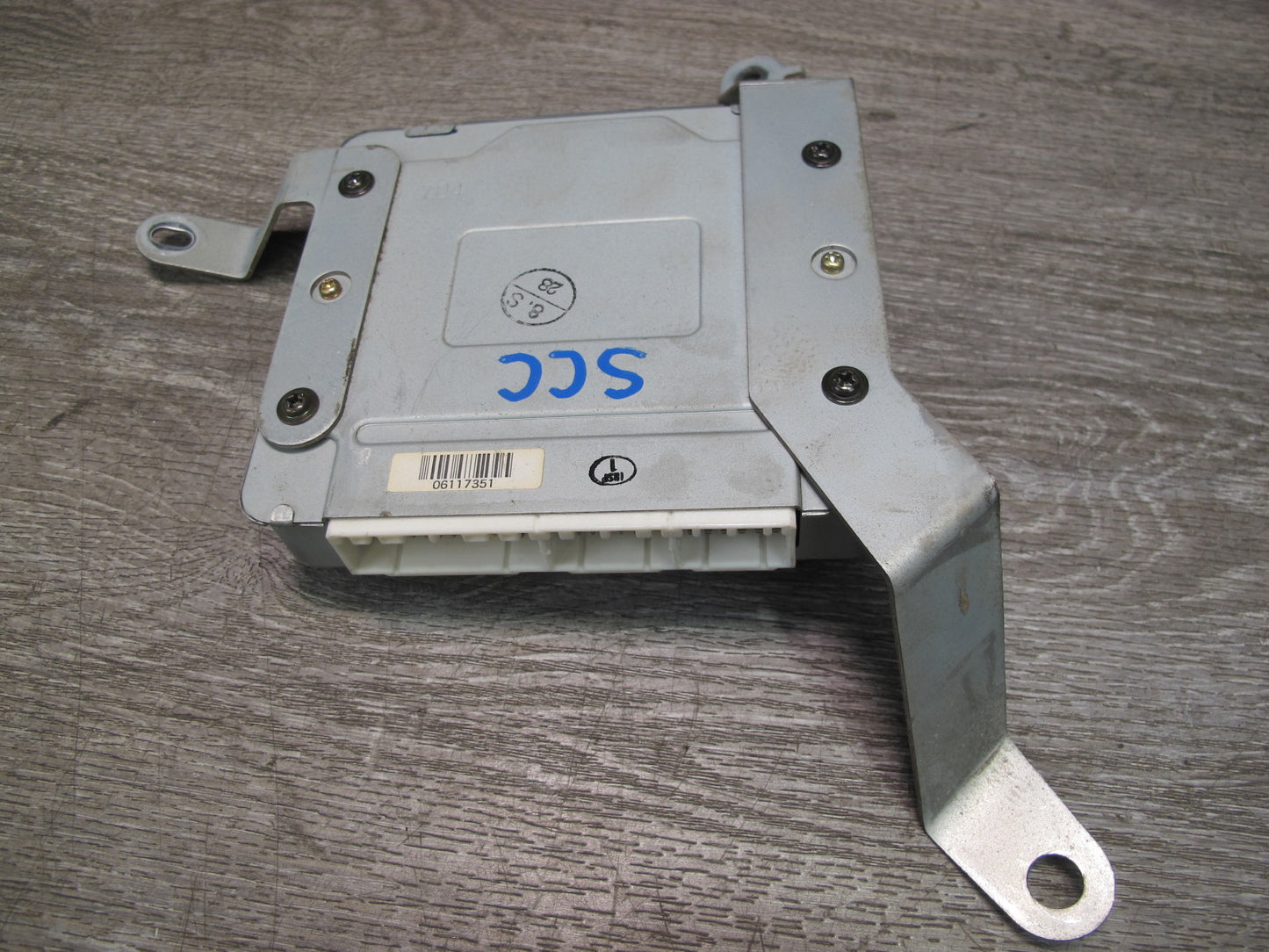 98-00 Lexus UZZ30L SC300 SC400 ABS TRC Traction Control Module 89541-24080 OEM