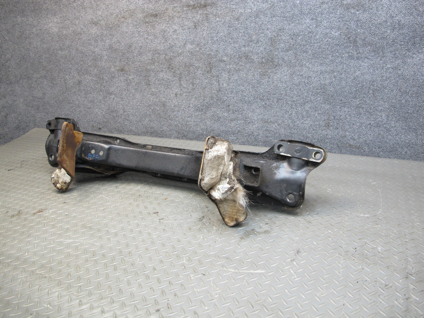 1983-1991 Porsche 928 S Front Engine Sub Frame Suspension Crossmember Carrier