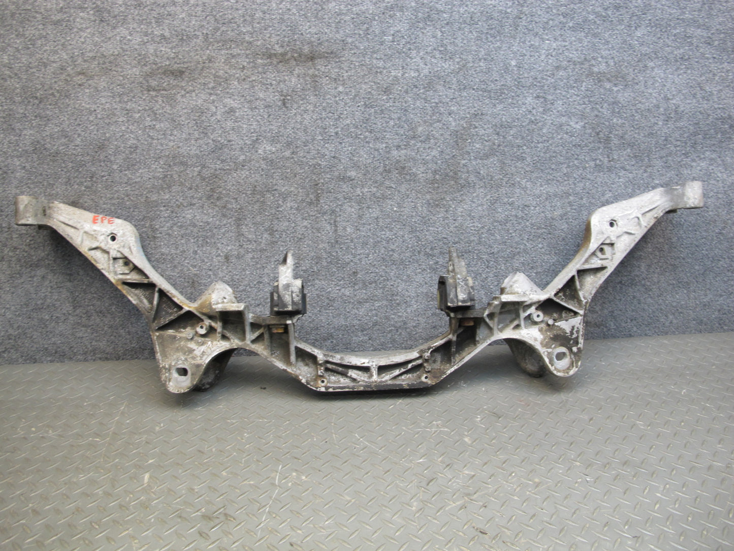 1983-1995 Porsche 928 S A/T Rear Engine Sub Frame Suspension Crossmember Carrier