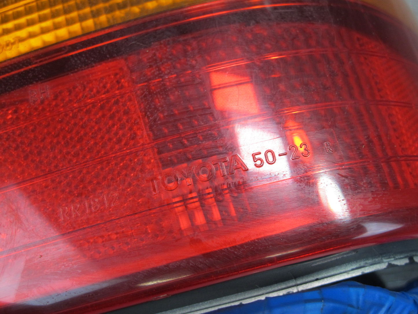 95-97 Lexus UCF20L LS400 Rear Right Outer Tail Light Lamp OEM