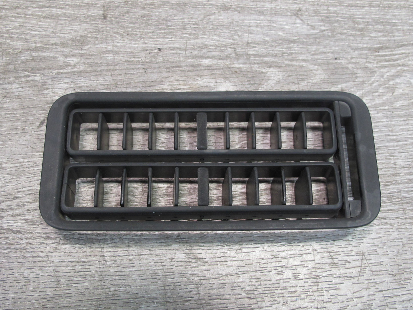 1984-1986 Porsche 928 S Center Console Left Right Door Air Vent Grille Set of 3