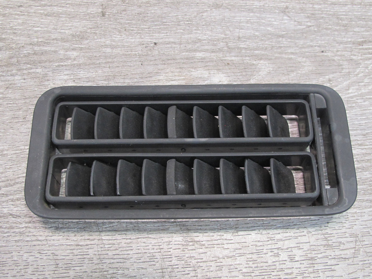 1984-1986 Porsche 928 S Center Console Left Right Door Air Vent Grille Set of 3