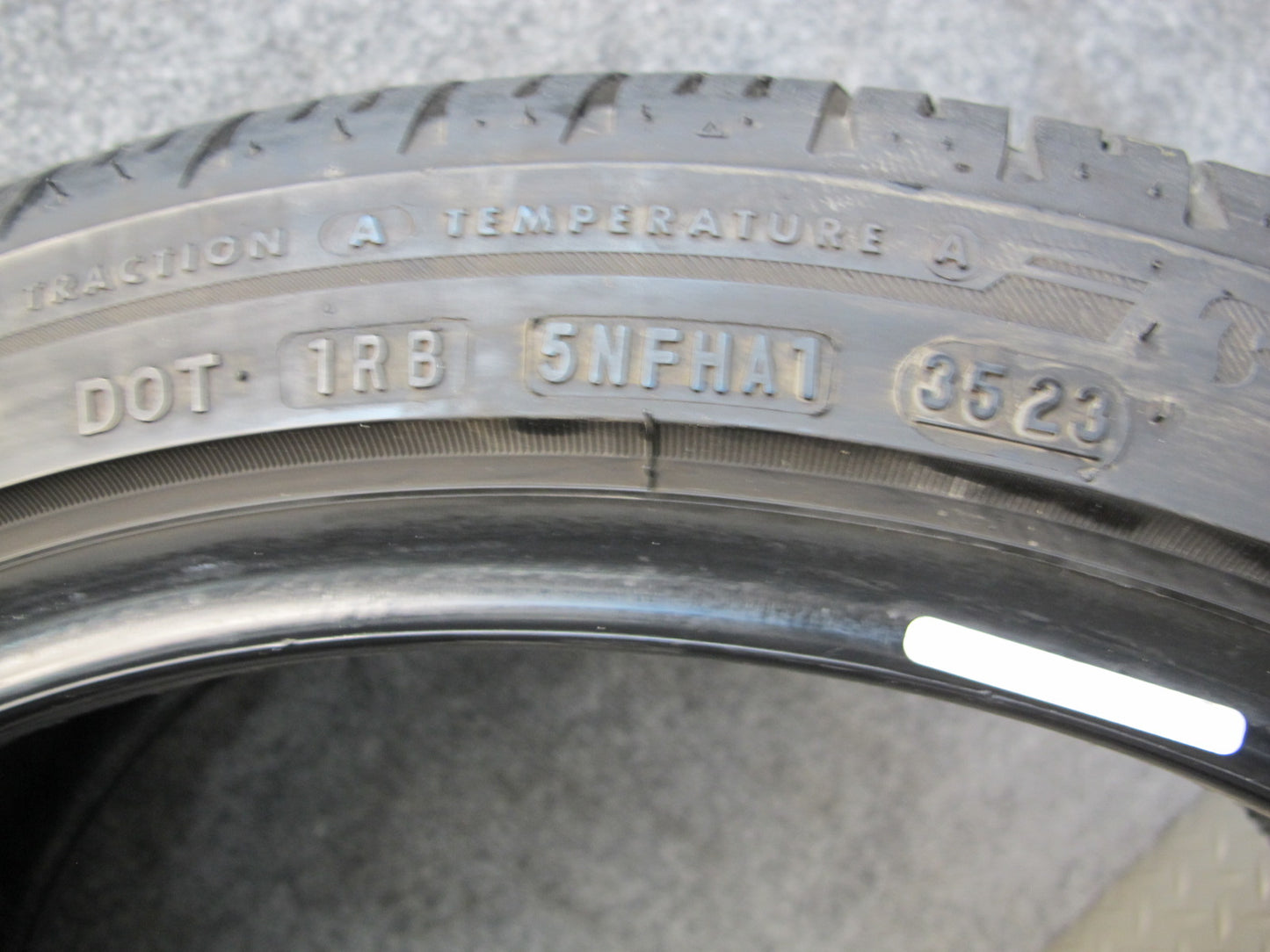 Firestone Firehawk AS V2 Tire 225/40 R18 92W 3523 5/32 Tread