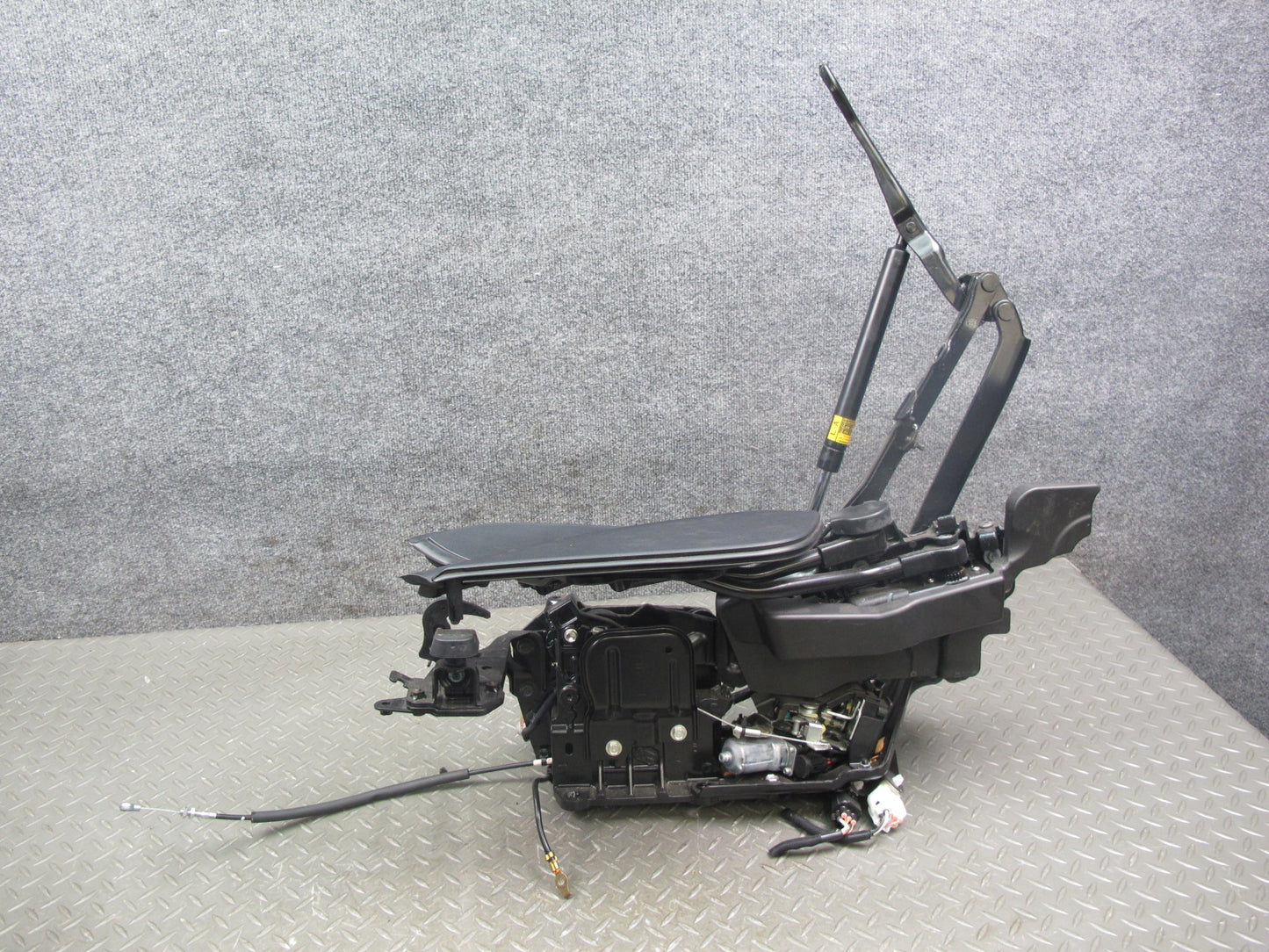 10-15 Lexus IS350 IS250 Convertible Rear Left Trunk Lid Hinge w Motor OEM