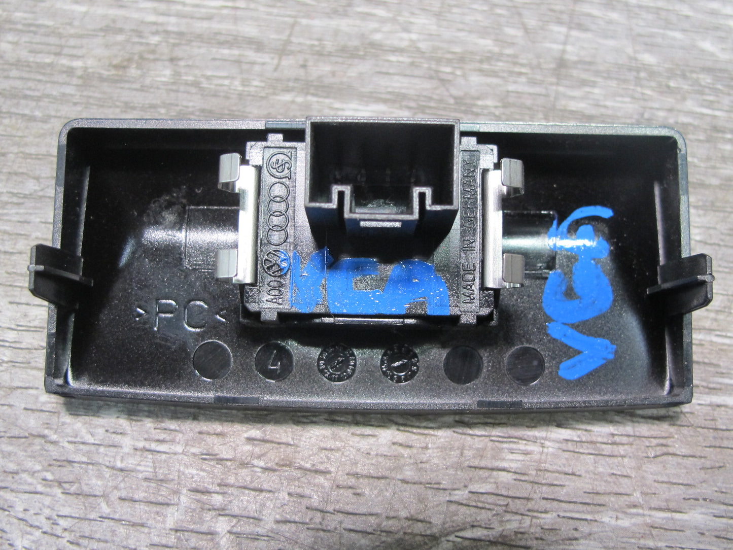 05-10 VW R32 GTI Jetta Rabbit Ambient Sunlight Sunload Sensor 1K0907539D OEM
