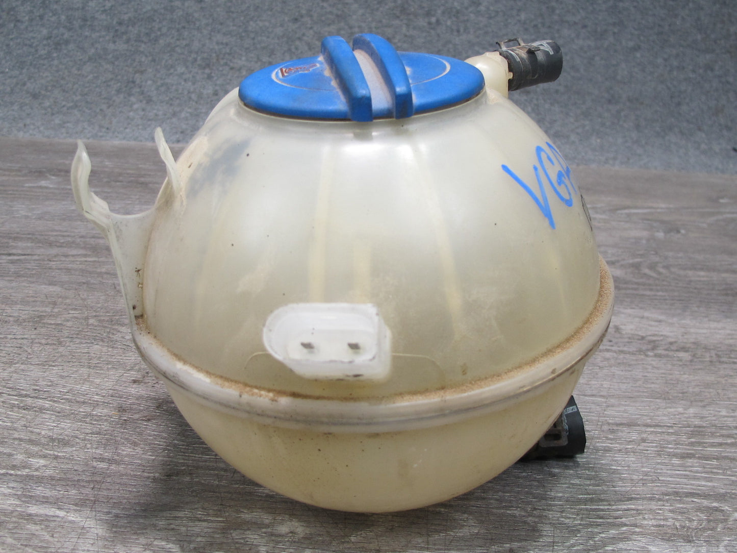 2008 VW R32 VR6 3.2L Engine Coolant Expansion Overflow Reservoir Tank OEM