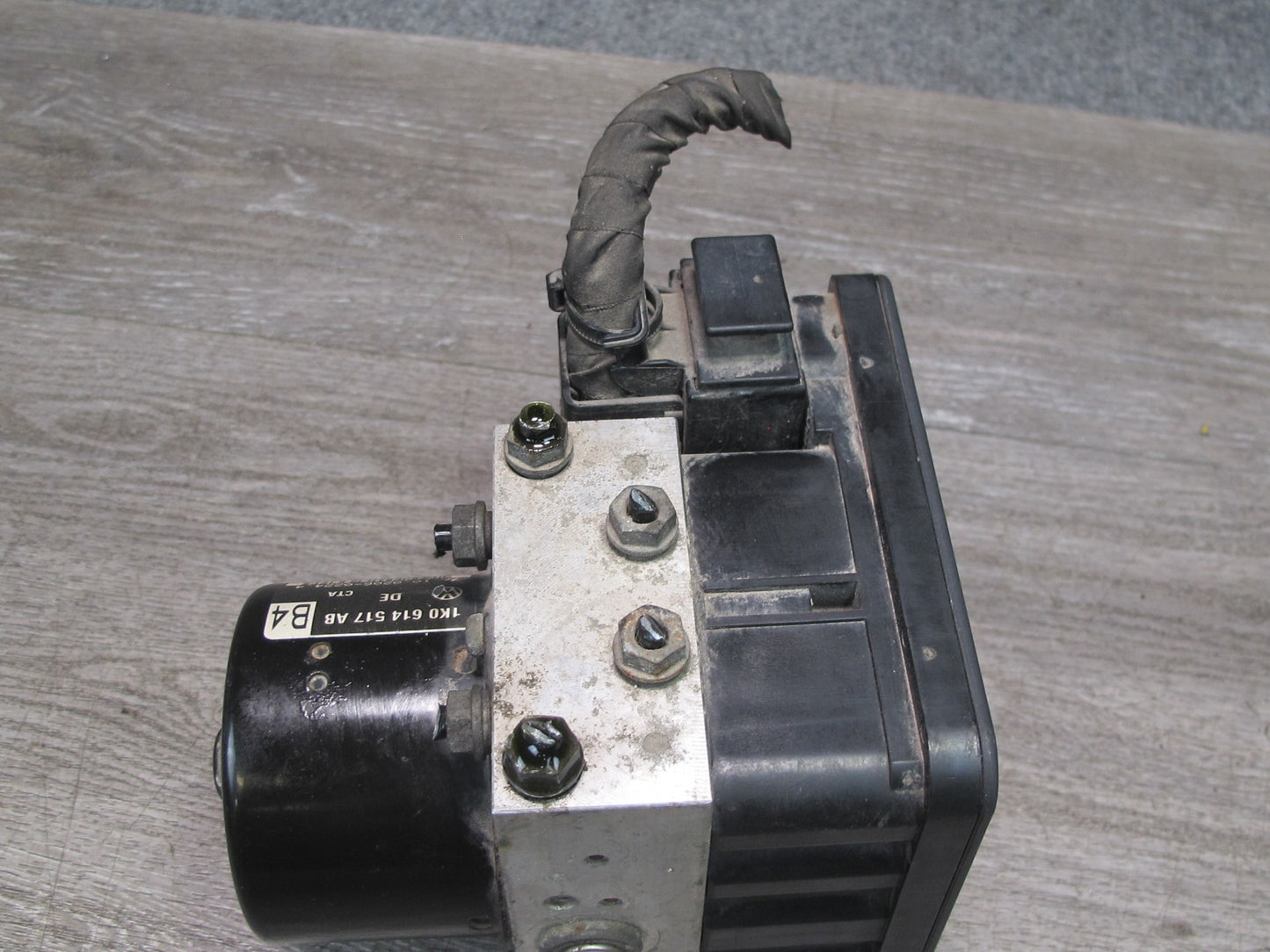 2008 VW R32 VR6 3.2L AWD Anti Lock Brake ABS Pump Module Unit 1K0614517AB OEM