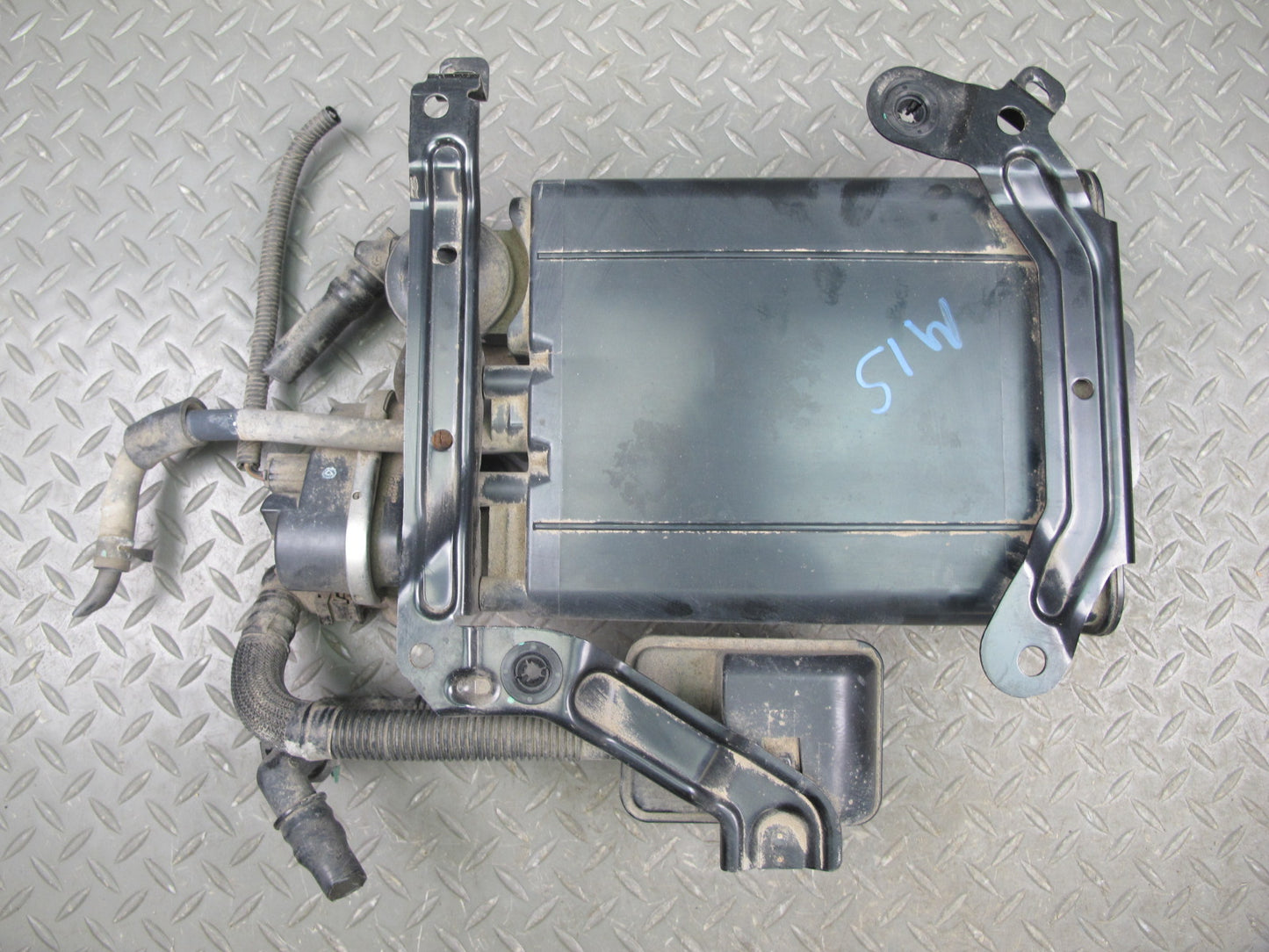 06-15 Lexus IS350 IS250 Fuel Evap Vapor Charcoal Canister w Pump Assembly OEM