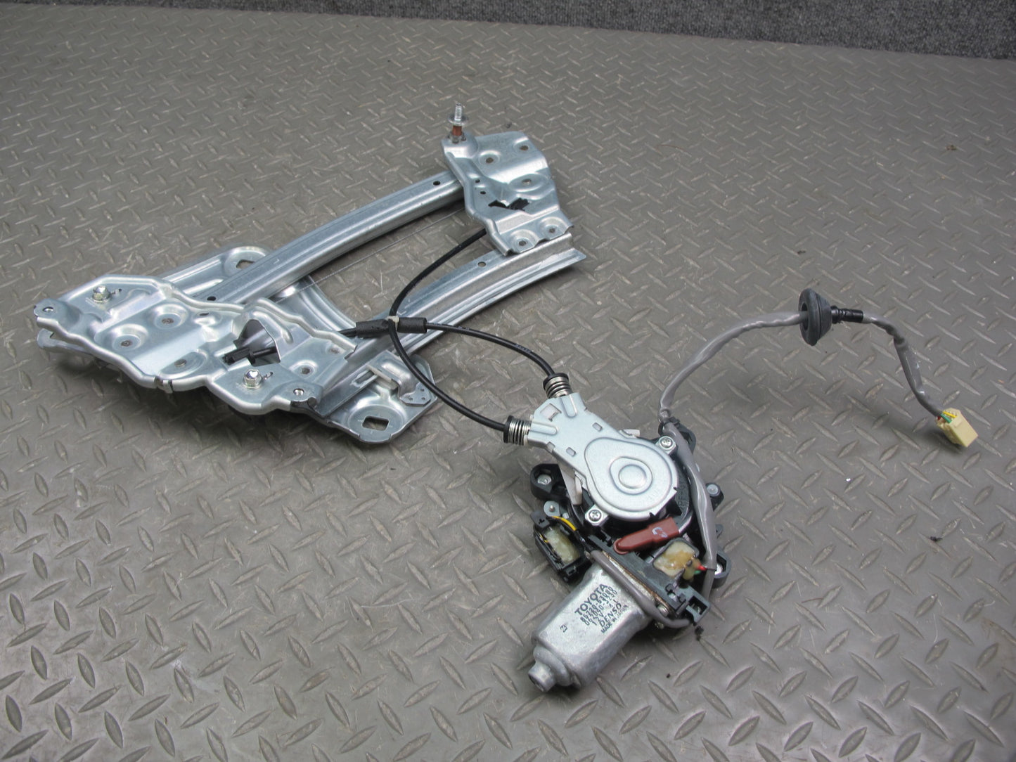 10-15 Lexus IS350 IS250 Convertible Rear Left Window Regulator w Motor OEM