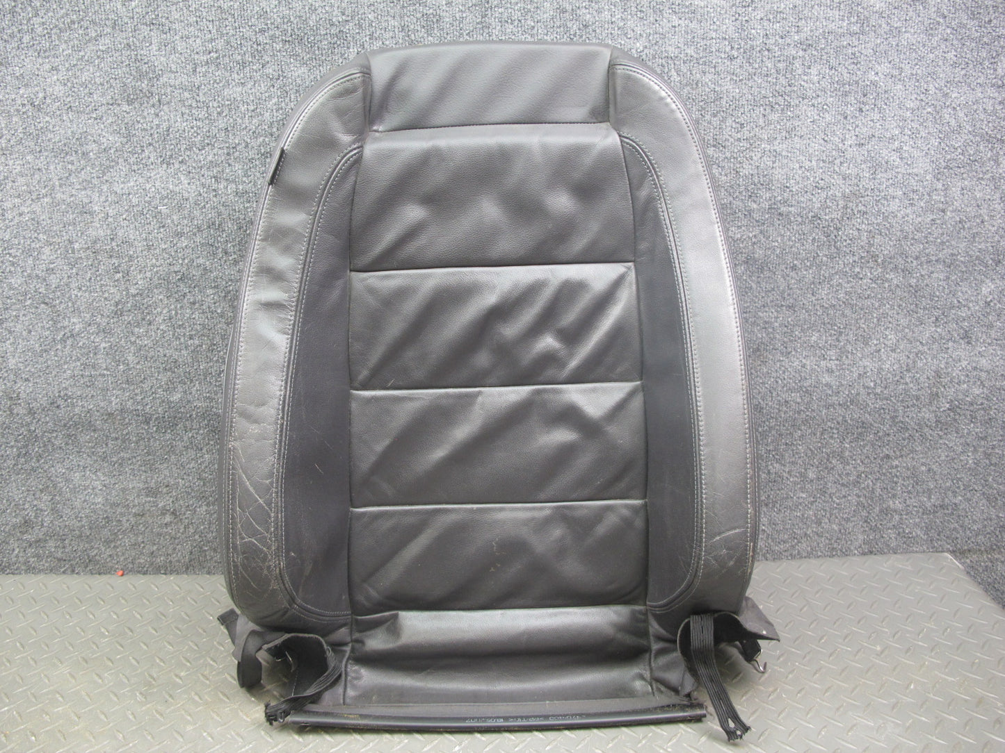 2008 VW MK5 R32 GTI 2-DOOR Front Right Leather Seat Upper Backrest Cushion OEM