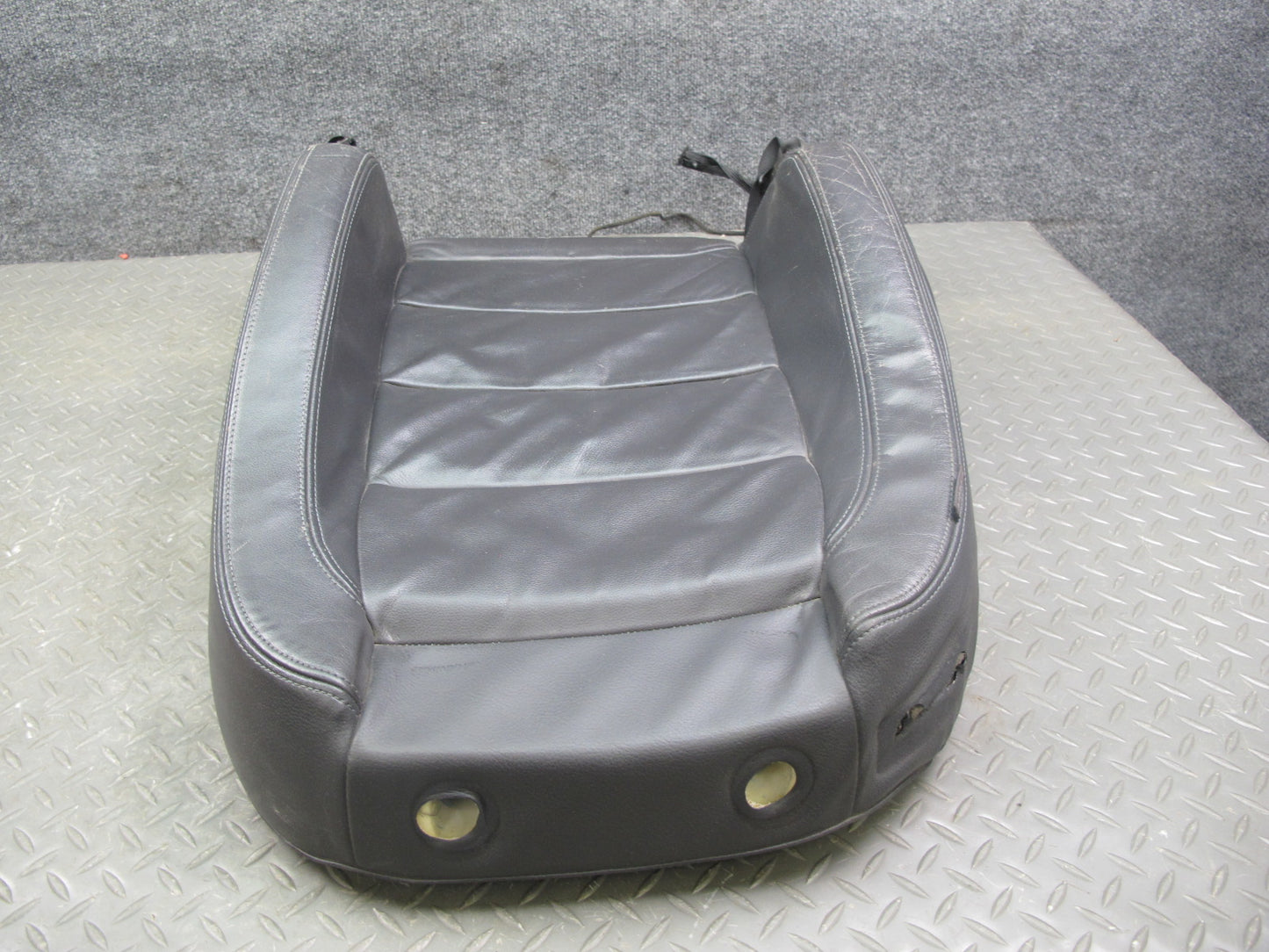 2008 VW MK5 R32 GTI 2-DOOR Front Right Leather Seat Upper Backrest Cushion OEM