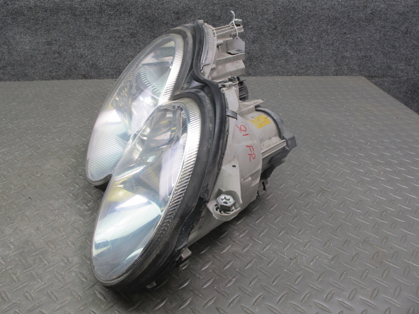 03-08 Mercedes R230 Sl-class Front Right BI Xenon HID Headlight Lamp OEM