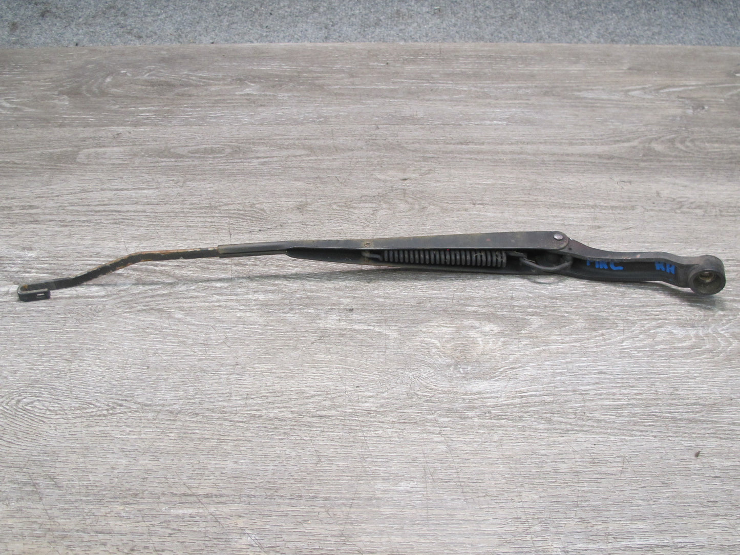 86-91 Mazda RX7 Set of 2 Front Windshield Left & Right Wiper Arm OEM