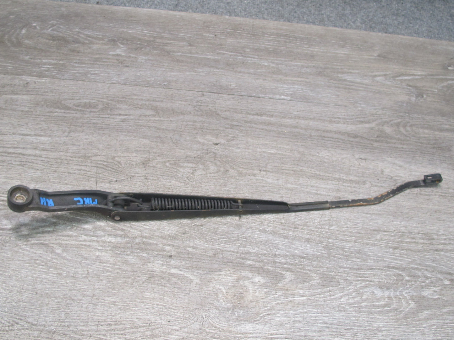 86-91 Mazda RX7 Set of 2 Front Windshield Left & Right Wiper Arm OEM