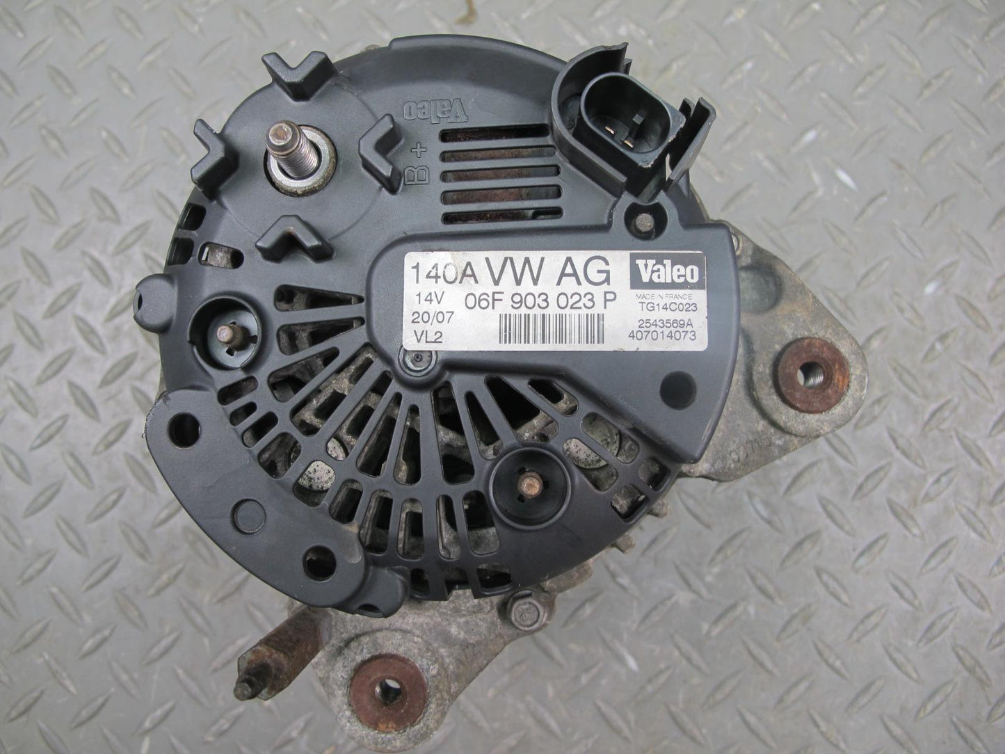 2008 Volkswagen VW Passat EOS Golf R32 MK5 VR6 Alternator Generator 140AMP OEM